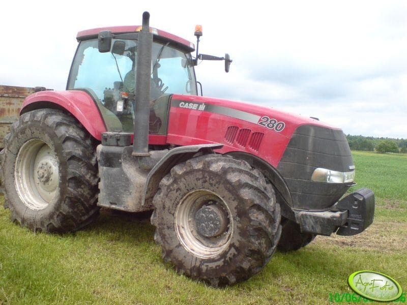 Tractor Case 2009 Magnum 215