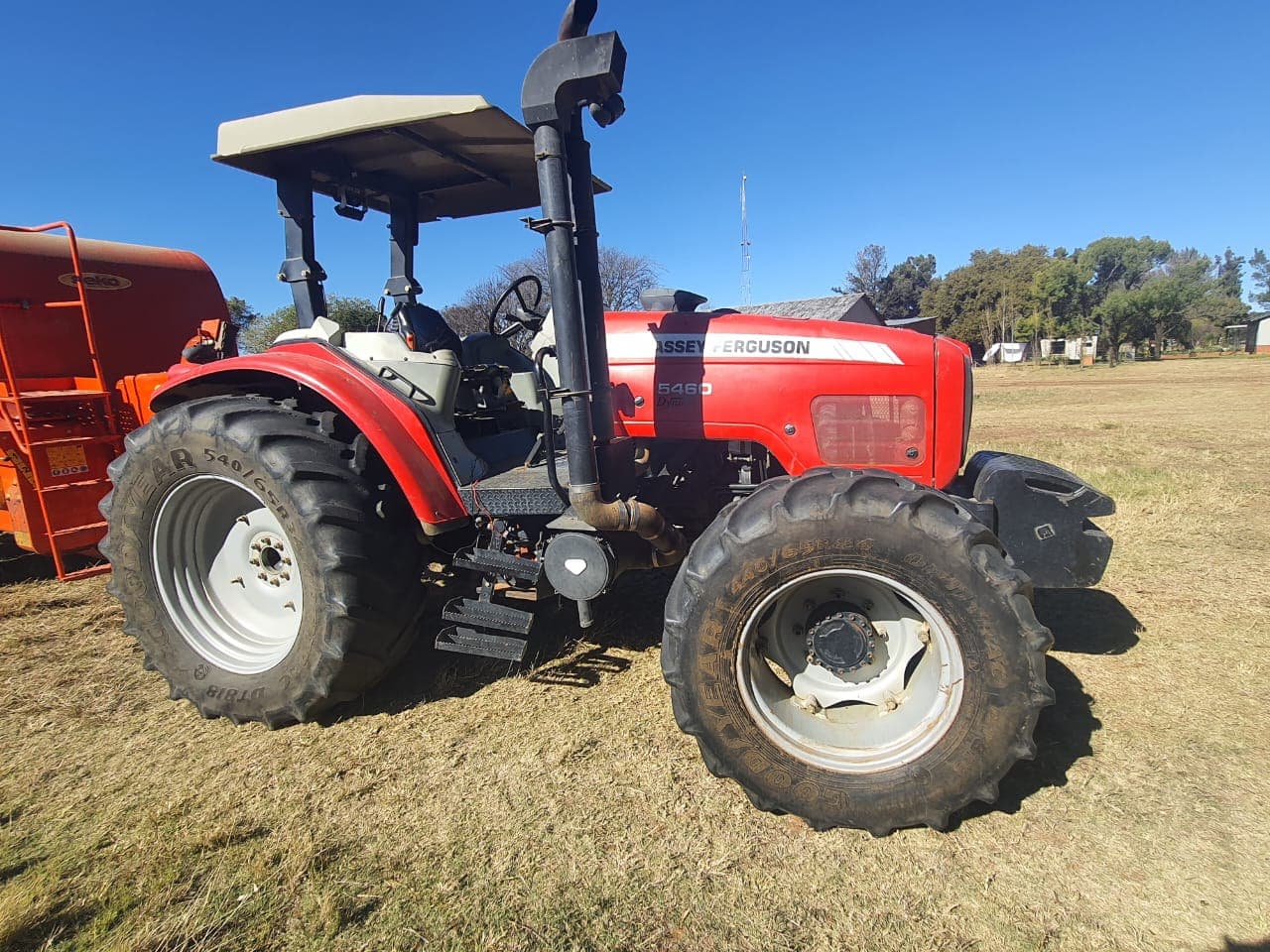 Tractor Massey Ferguson 6475