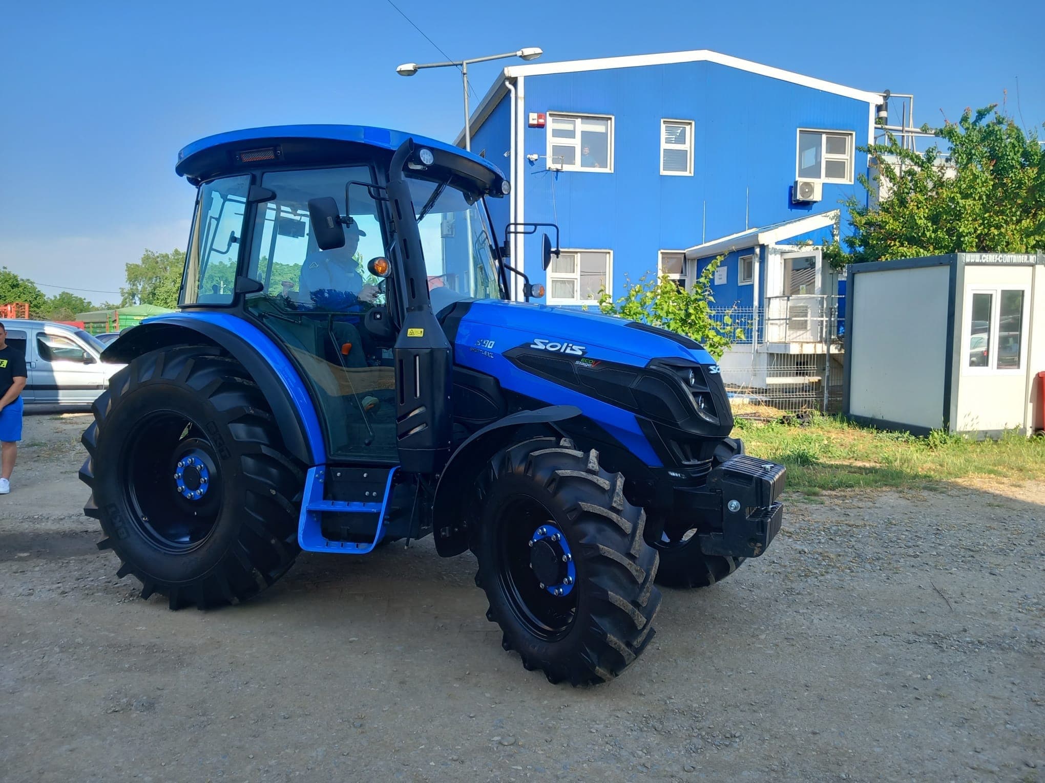 Tractor Solis 90CP 4x4 Stage V 12+12 + INCARCATOR FRONTAL BONUS